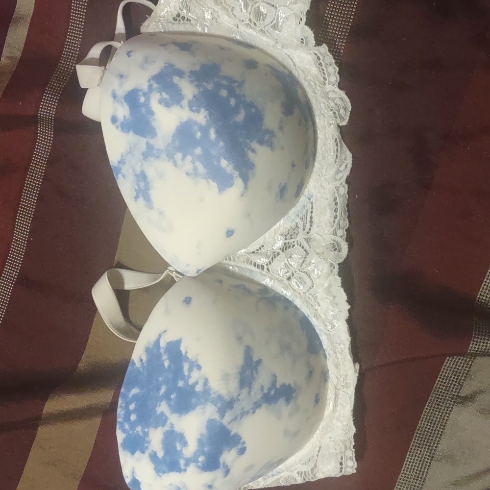 3 bras - Picture 2 of 4